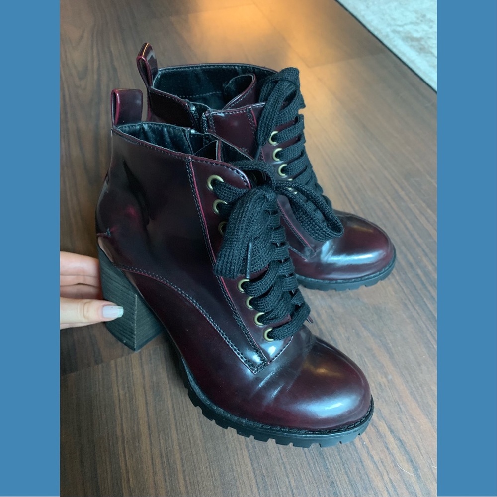 High heeled boots